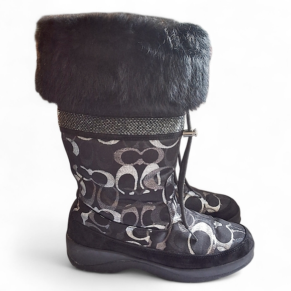 Coach Lizzie Signature Faux Fur Winter Boots Black Size 9 EUC - Picture 2 of 15
